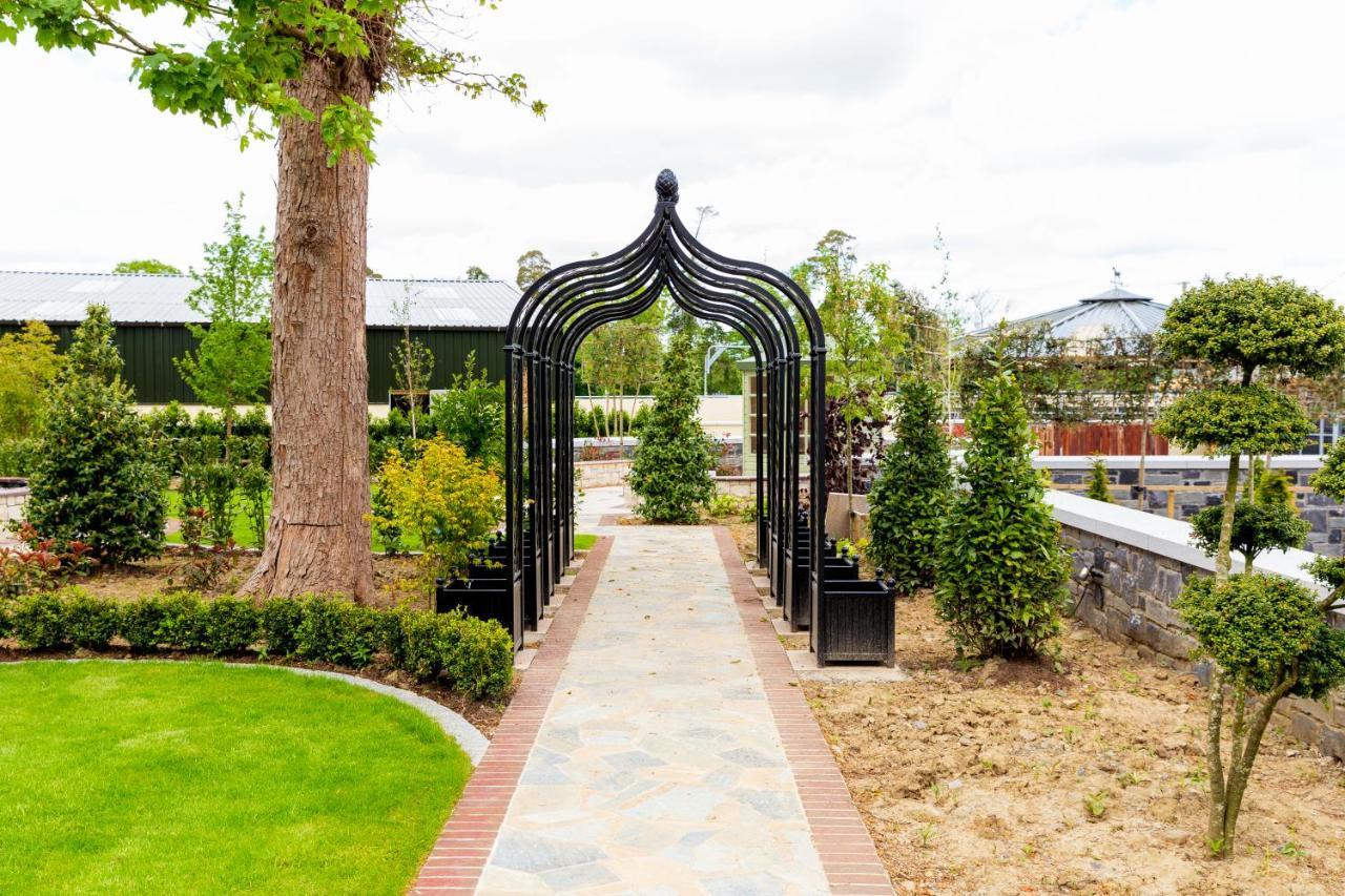 Bective Stud Apartments นาวัน ภายนอก รูปภาพ