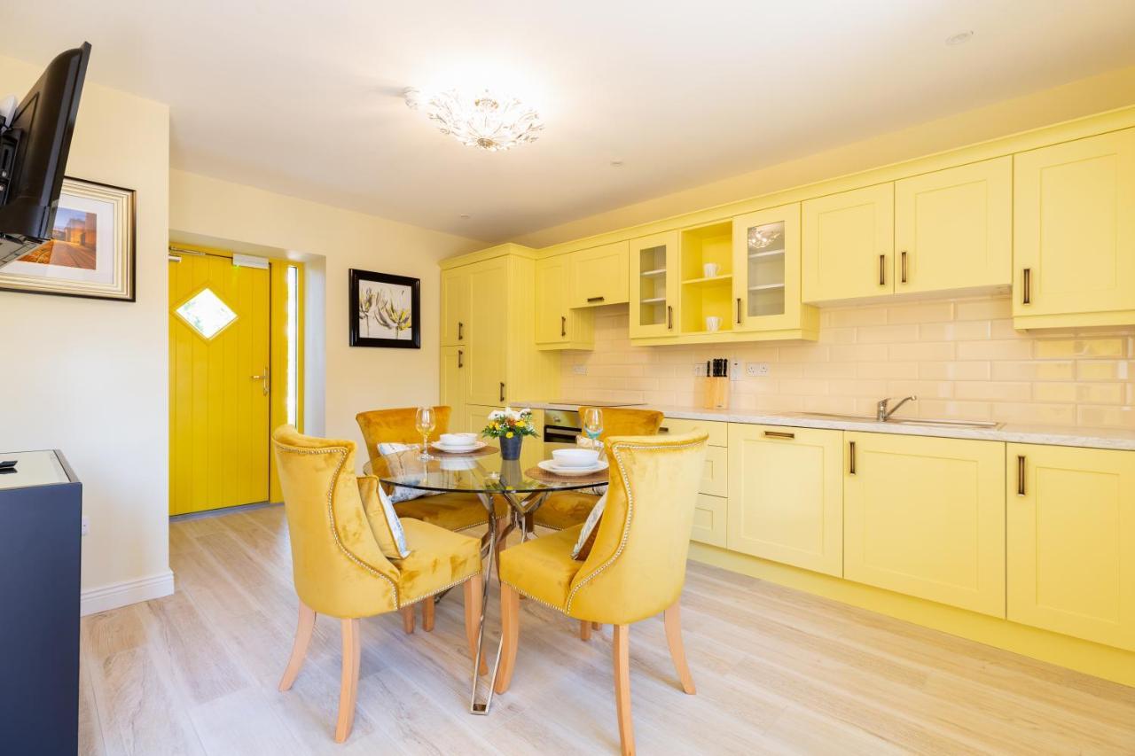 Bective Stud Apartments นาวัน ภายนอก รูปภาพ